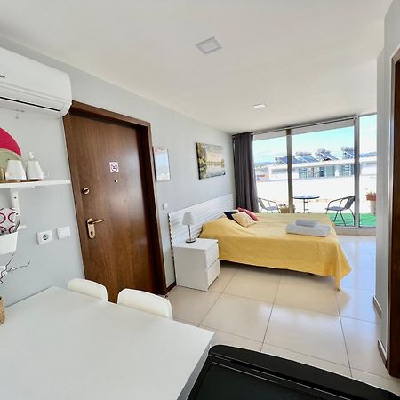 Quarto Privado E Entrada Independente Com Aquecimento E Terraco - Vila Verde Centro ブラガ エクステリア 写真